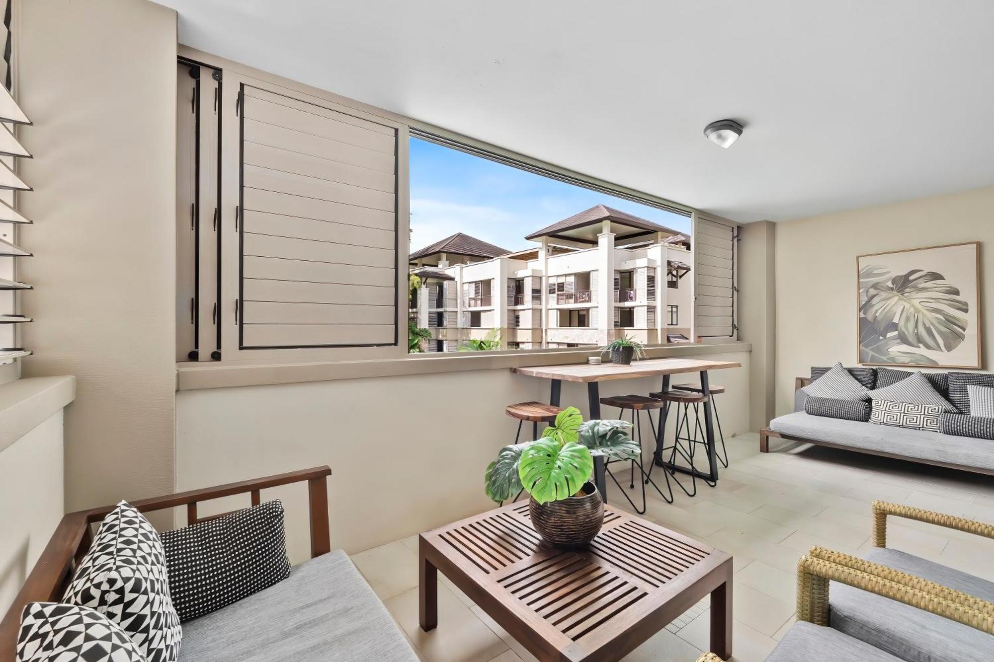Private Apartments In The Temple Beachfront Resort Palm Cove Værelse billede