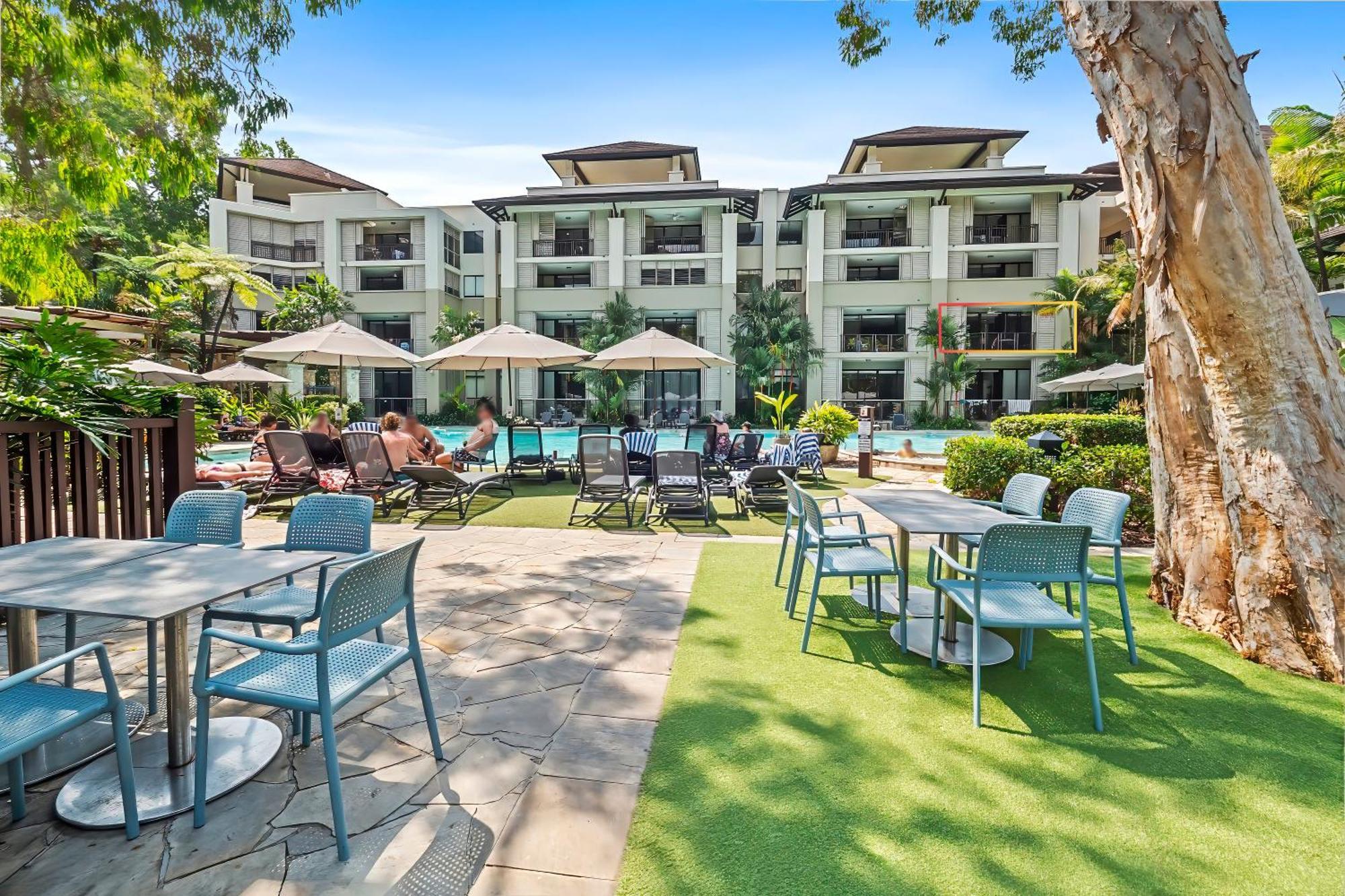 Private Apartments In The Temple Beachfront Resort Palm Cove Værelse billede